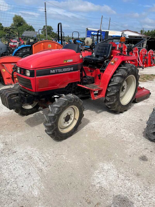 TRATOR MITSUBISHI MT230D