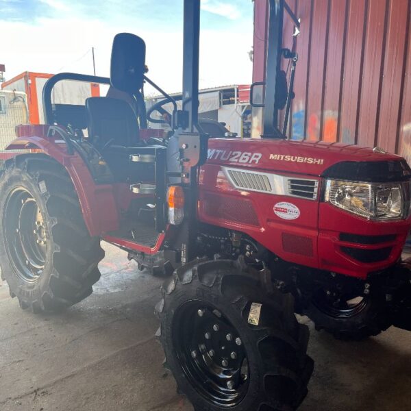 TRATOR MITSUBISHI MTU26R
