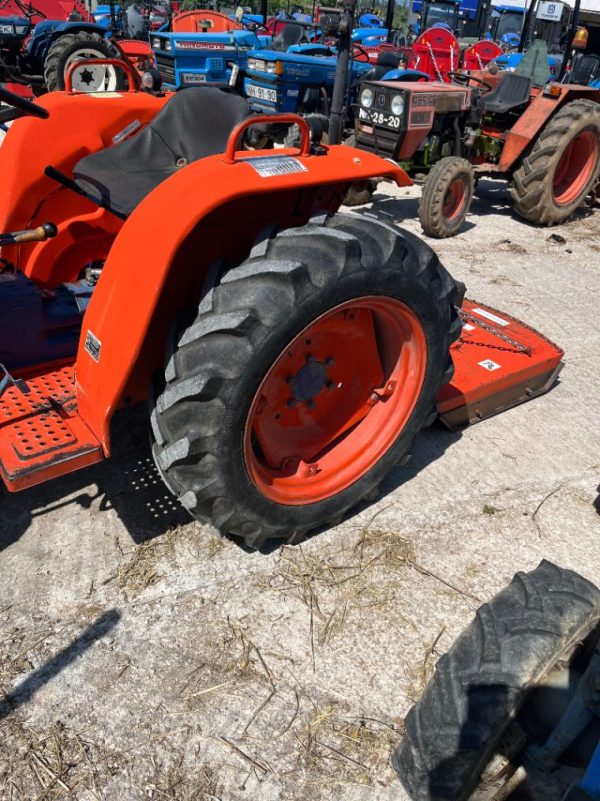 TRATOR DAEDONG 2600 - Image 4